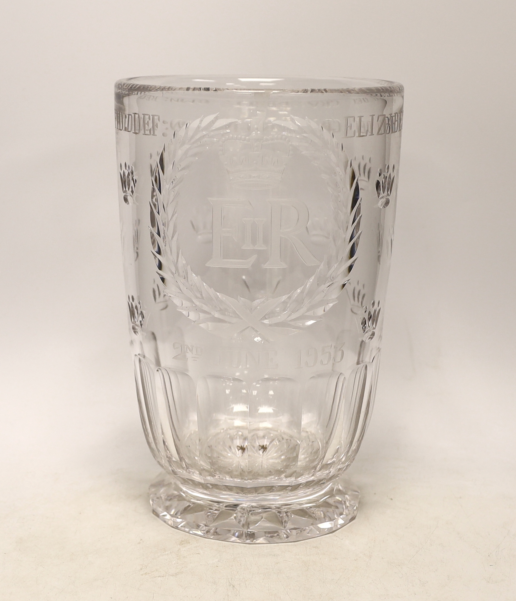 A large Stuart Crystal Elizabeth II limited edition Coronation commemorative vase, 30/300, 30cm